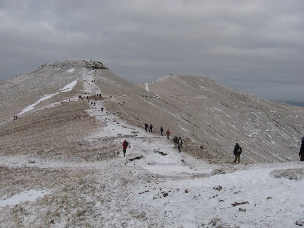 Bwlch Duwynt, with Corn Du and Pen y Fan, under snow
